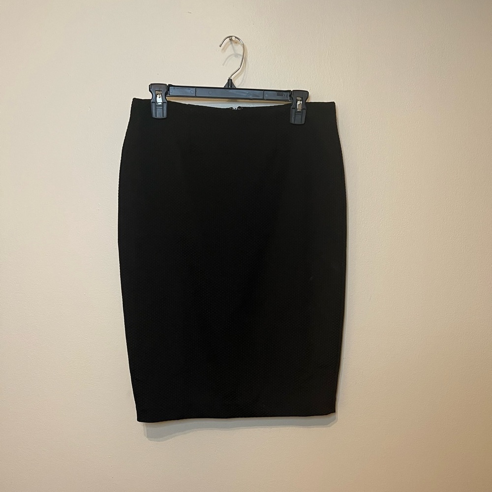 Banana Republic pencil skirt. Size 6.